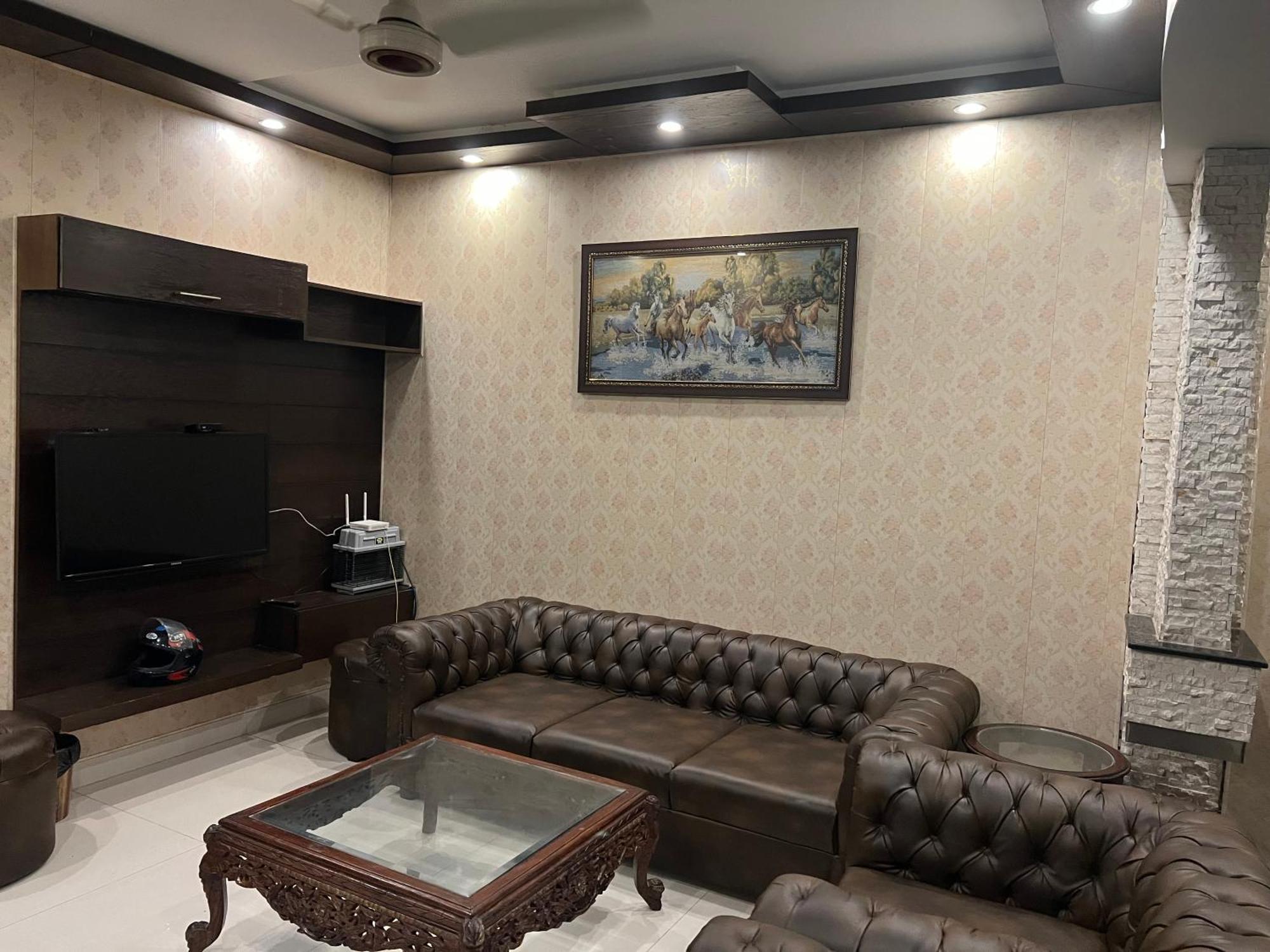 Vactional Villa Dha Phase 6 Lahore ,Three Bed Room Full House Exteriér fotografie