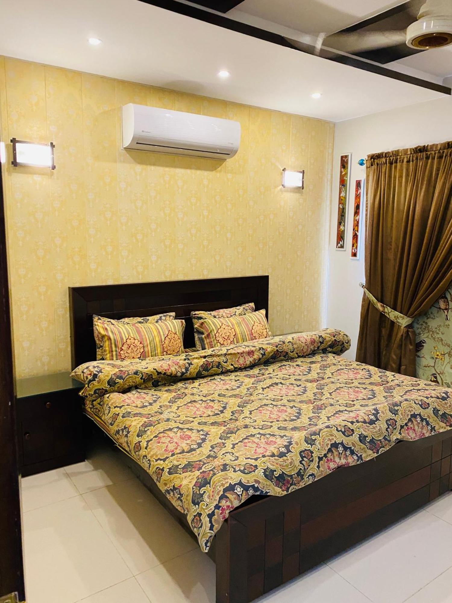 Vactional Villa Dha Phase 6 Lahore ,Three Bed Room Full House Exteriér fotografie